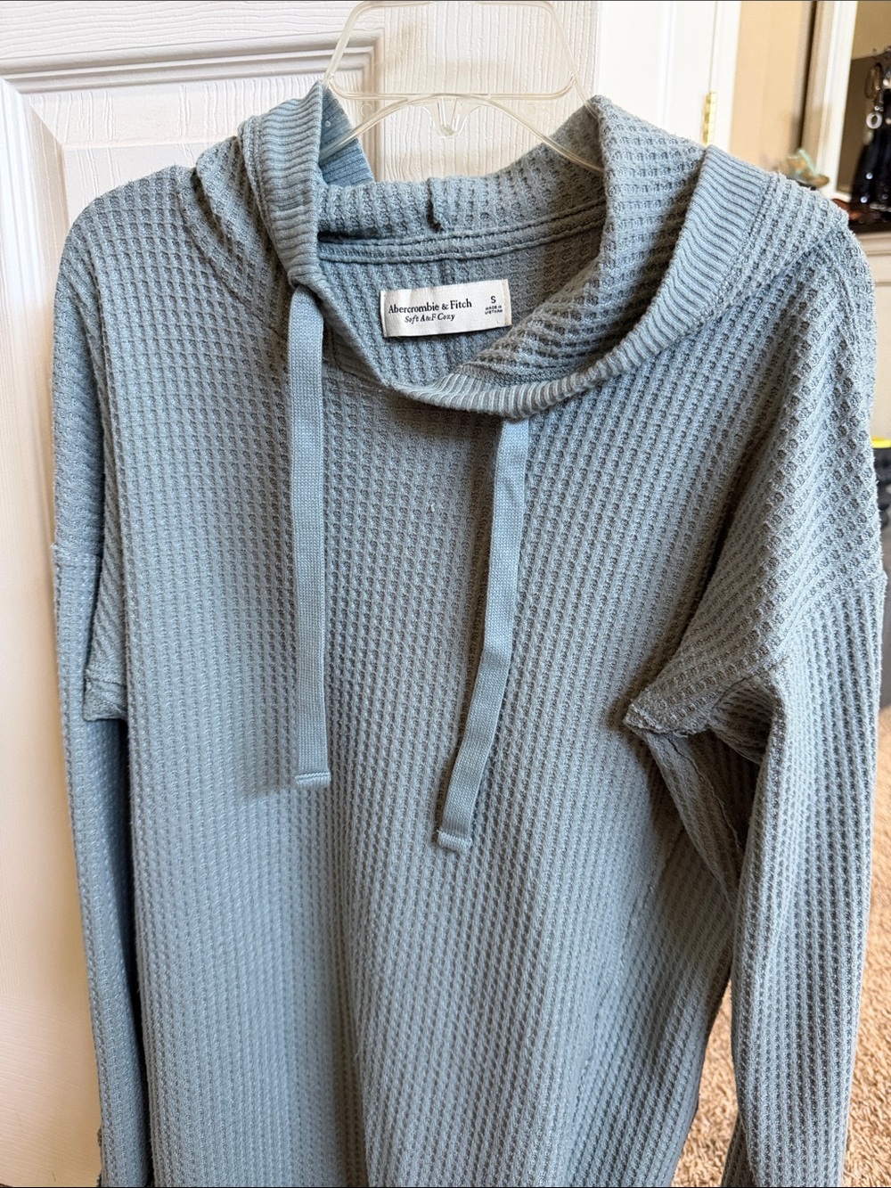 Abercrombie Women’s Knit Sweater